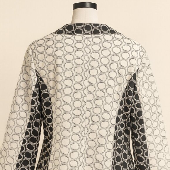 Vintage-Style Floral Embroidered Jacket – Long Sleeve Black Coat - Picture 3 of 6